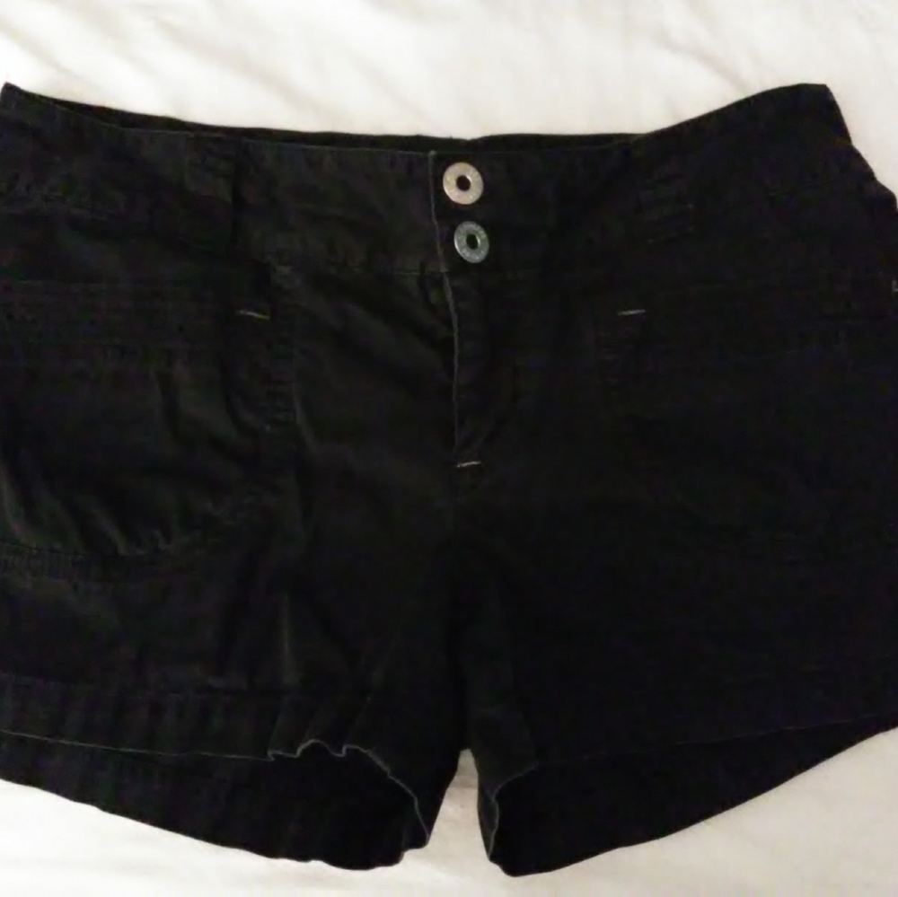 Express shorts size 4 black